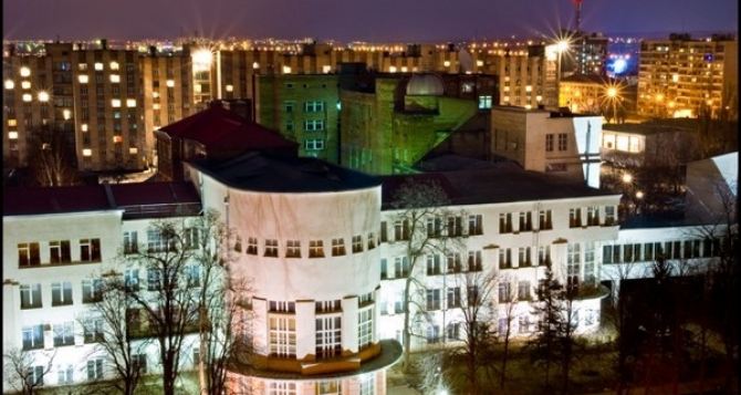 Студентам луганских вузов начали выплачивать стипендии