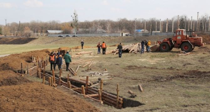 Харьковские строители построили 27 взводно-опорных пунктов в Луганской области
