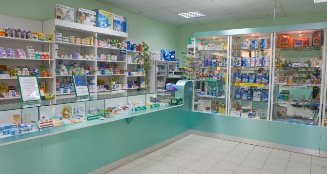 Имущество трех аптек в Луганске признали бесхозным