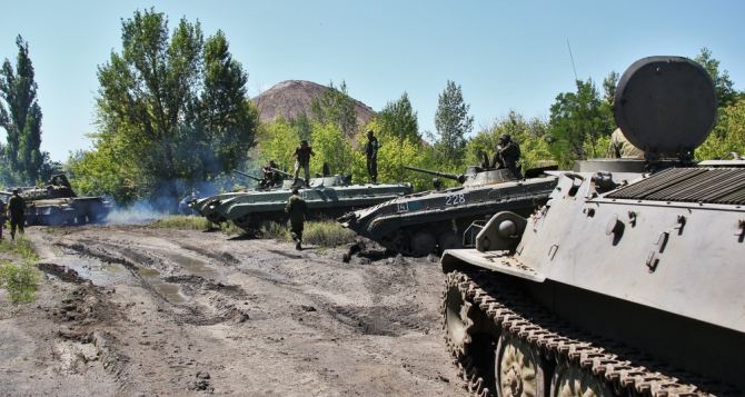 В ЛНР отвели все вооружение калибра менее 100 мм от линии соприкосновения