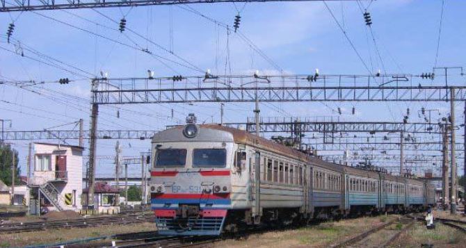 В самопровозглашенной ДНР из-за блокады отменили движение 12 пригородных поездов