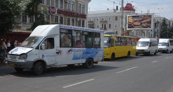 Во всех маршрутках Луганска появятся графики движения