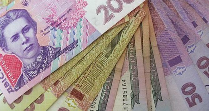 Минимальная зарплата в Украине будут составлять 90-95 евро. Но только в 2022 году