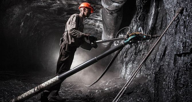 В Луганске откроется выставка картин о шахтерском труде