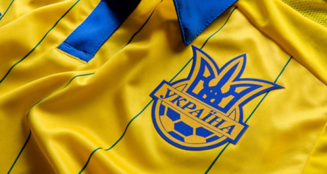 Сборная Украины по футболу вничью сыграла со словаками