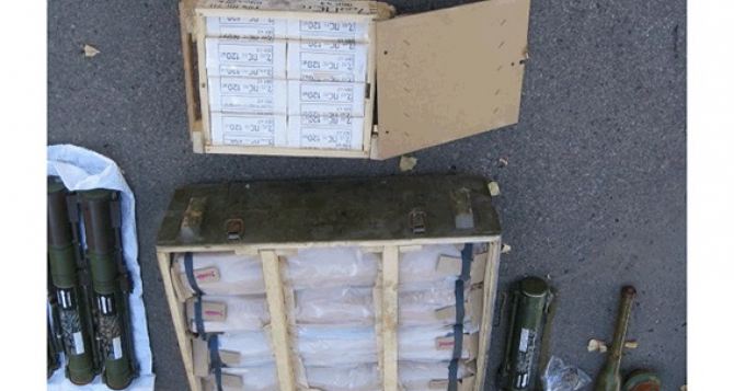 В Счастье на месте дислокации добровольческого батальона нашли склад боеприпасов (фото)