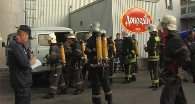 В Луганске «тушили пожар» на предприятии «Добродия» (фото)