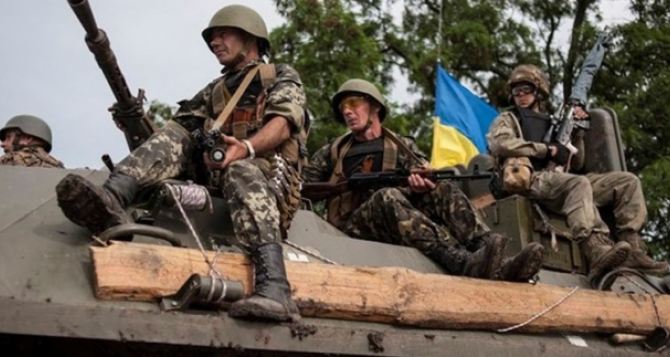 Украинские военные в Луганской области готовы к отводу вооружения калибром менее 100 мм
