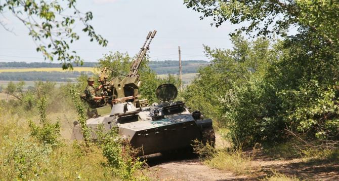 В ЛНР заявили, что не планируют возвращать на позиции военную технику
