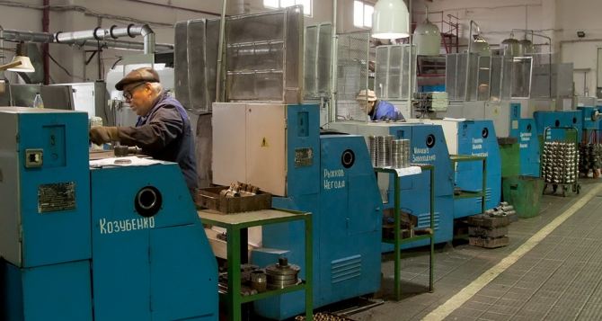 Луганский завод «Маршал» вышел на 50% производства довоенного объема