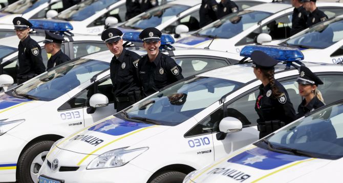 Зарплата патрульных полицейских Харькова — на уровне 8 тысяч гривен