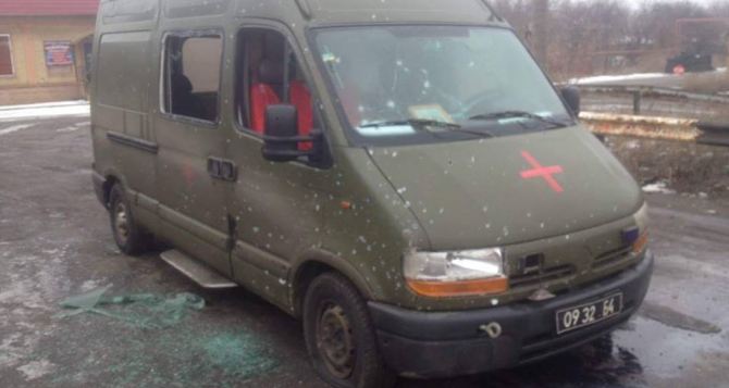 Харьковские медики-волонтеры попали под обстрел в зоне АТО