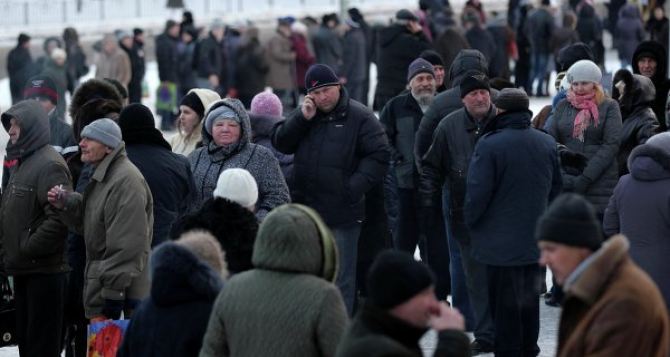 В Луганской области зарегистрировано больше 250 тысяч переселенцев