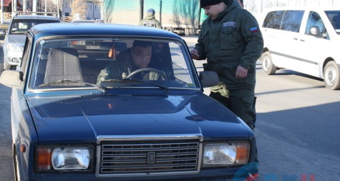 В Луганске ищут нелегальных таксистов