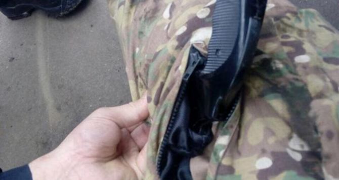 В Харькове мужчина в камуфляже устроил стрельбу на детской площадке
