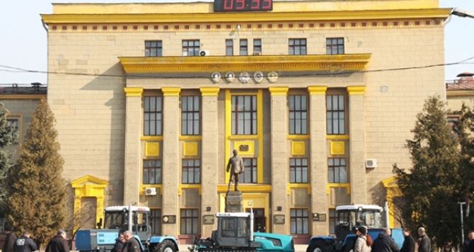 CБУ заявила об аресте всего имущества Харьковского тракторного завода