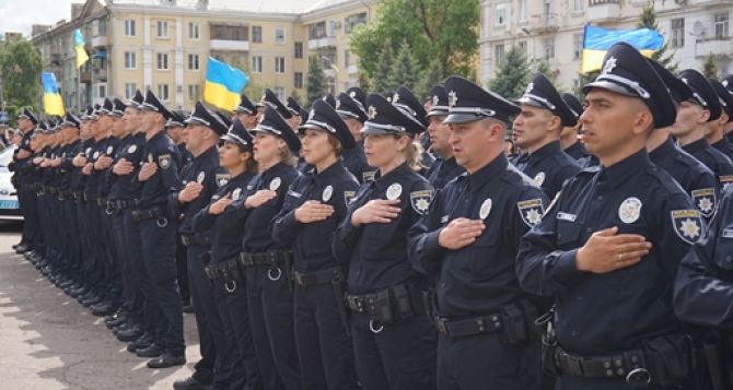 В Донецкой области начали работу 24 патруля Национальной полиции (фото)