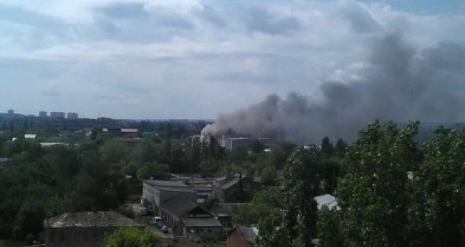 В Харькове горят склады (дополнено)