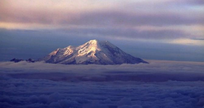 Эверест больше не самая высочайшая гора на Земле