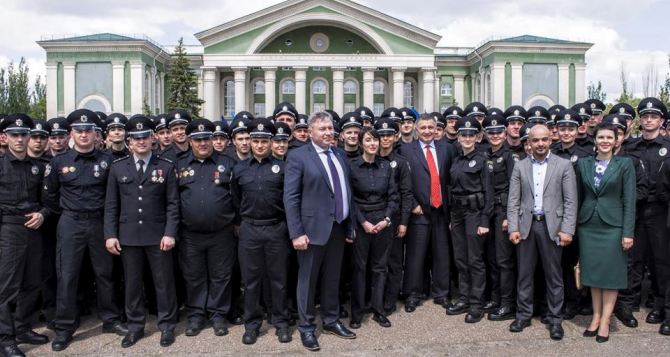 В Луганской области начала работать новая патрульная полиция (фото)