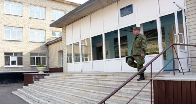 В Донецкой области безопасность выпускников обеспечат около 600 полицейских