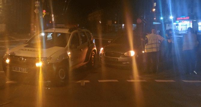 В Северодонецке пьяный водитель врезался в машину патрульной полиции (фото)