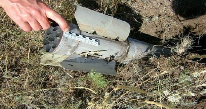 В Каменнобродском районе Луганска обнаружили снаряд от «Града»