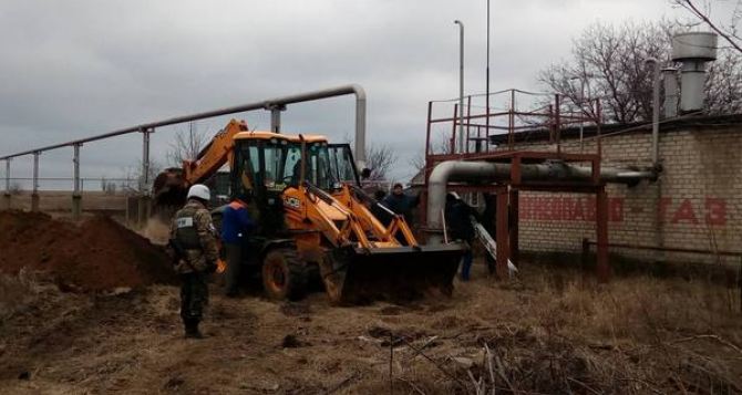 Восстановление газопровода под Донецком невозможно из-за обстрелов