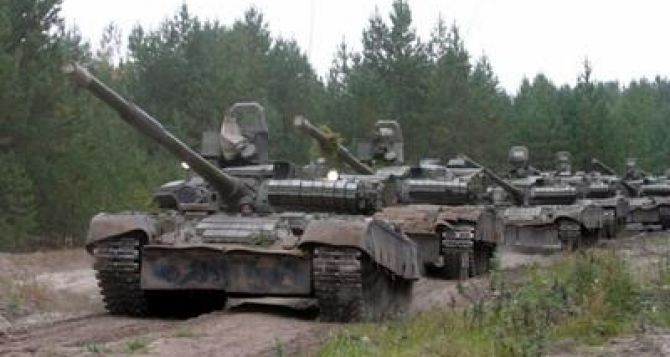 Наблюдатели фиксируют в Луганской области передвижение танков