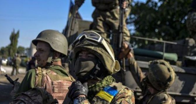 Харьковский областной военкомат выполнил план по набору контрактников