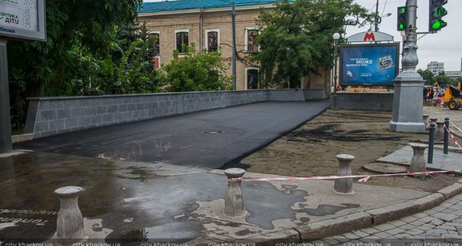В Харькове отремонтируют пешеходные выходы из метро (фото)