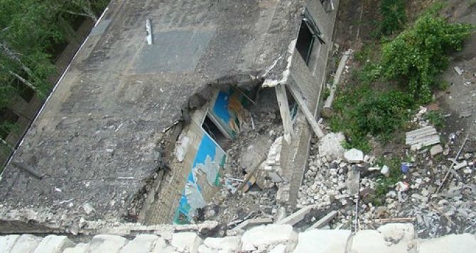 Разрушенную «Ураганом» школу в Зоринске обещают восстановить к ноябрю