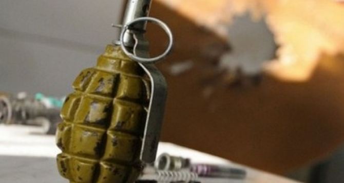 В Харькове в аптеку бросили гранату