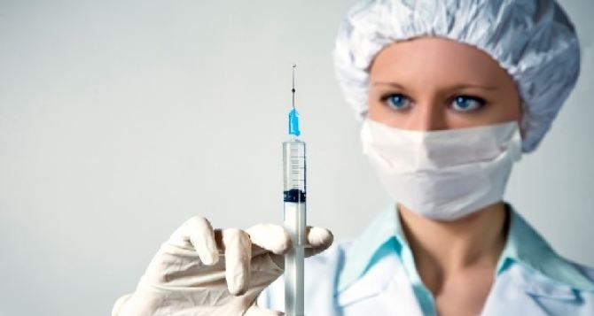 В Луганске проходит вакцинация от гриппа
