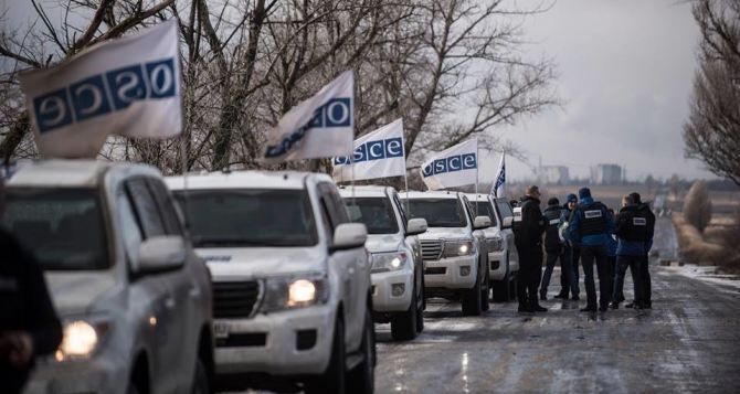 Миссия ОБСЕ попала под обстрел в Донецкой области