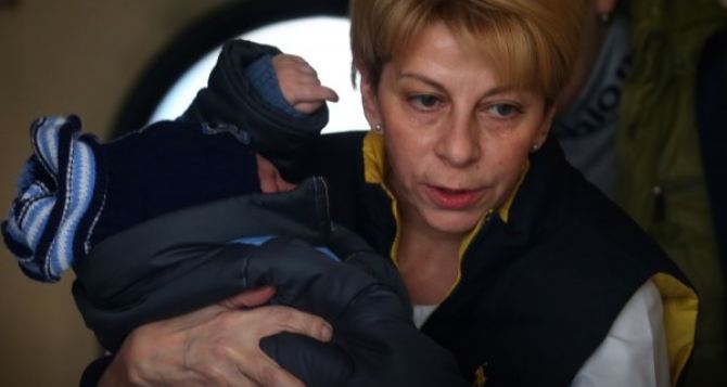 Доктор Лиза отправила на лечение в Москву 10 тяжелобольных детей с Донбасса