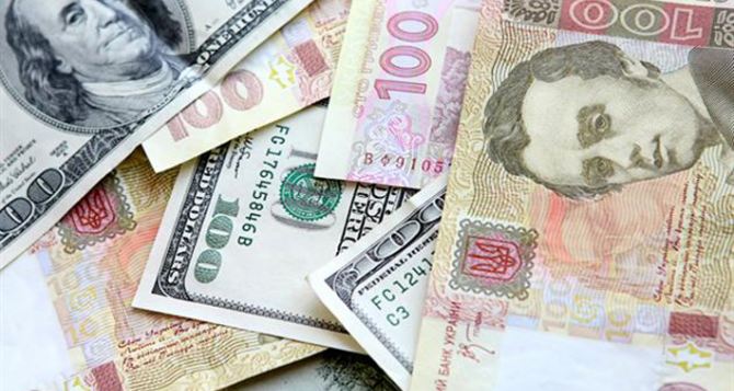В Украине дорожает доллар
