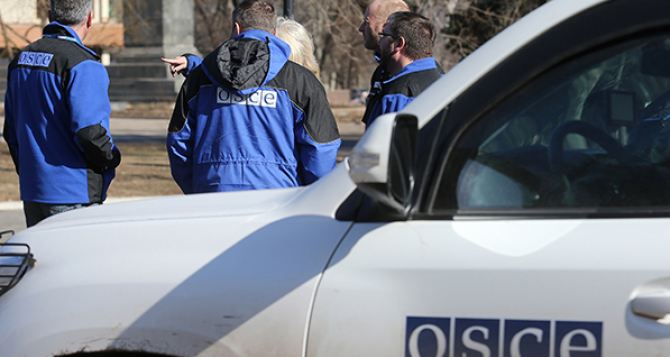 Наблюдатели не могут попасть на участки разведения сил на Донбассе. — СММ ОБСЕ