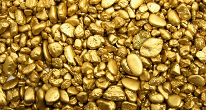 Ученые научились делать золото из угля