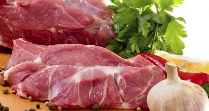 В Луганской области подешевела свинина и мясо птицы
