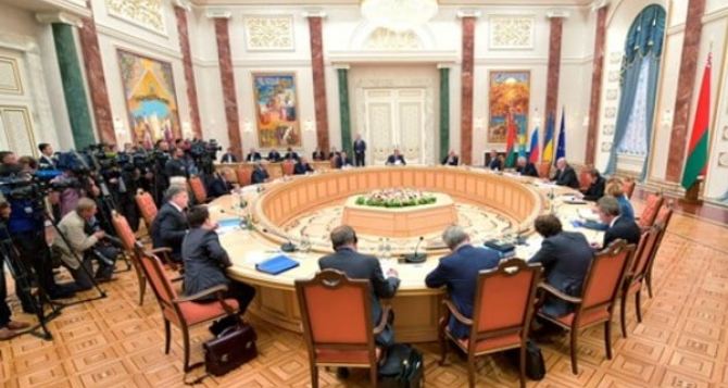 Минский процесс может быть перенесен на 2017 год. — Захарченко