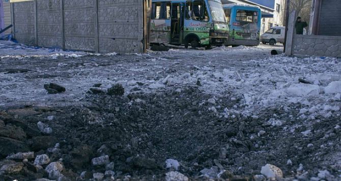 Последствия обстрела Донецка 29 января (Фото)