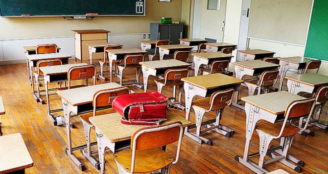 В Харьковской области приостановлены занятия в школах
