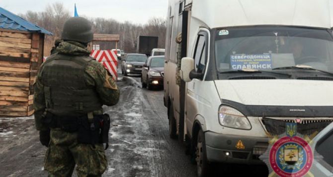 На блокпостах в Донецкой области за неделю пресекли более 100 правонарушений