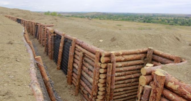 На востоке Украины возвели 3 линии фортификационных сооружений. — Министерство обороны