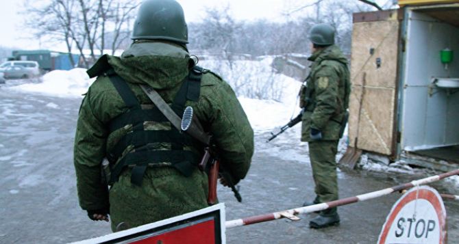 Указ о госгранице позволит задерживать людей, которым запрещен въезд на территорию ДНР. — Захарченко