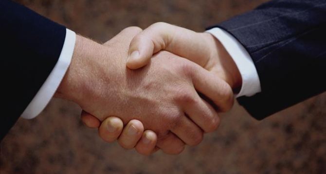 ДНР подписала договор о дружбе и сотрудничестве с Южной Осетией