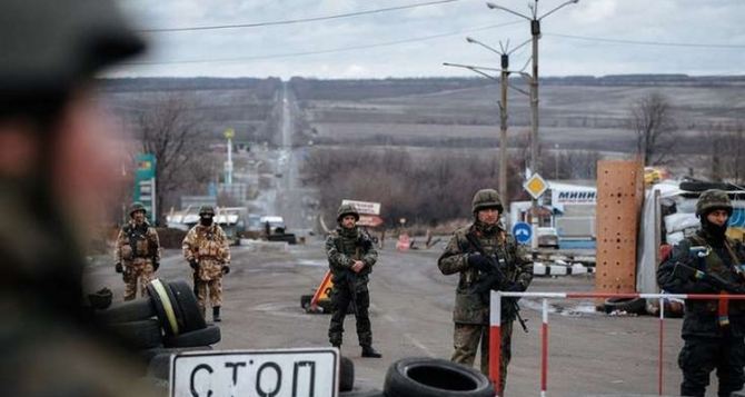 Блокада Донбасса противоречит Минским соглашениям. — Лукашевич