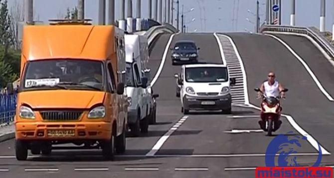 В Луганске возобновлено движение транспорта по путепроводу на улице Советская (видео)