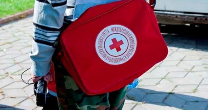 Красный Крест отправил более 100 тонн гуманитарной помощи на Донбасс
